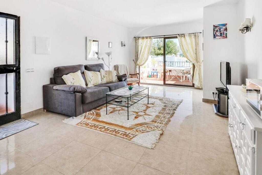 Capistrano Village B, 1 Bedroom + Free Wi-Fi 内尔哈 外观 照片